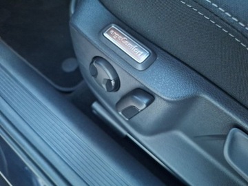 Volkswagen Passat B8 Variant Facelifting 2.0 TDI SCR 150KM 2022 Volkswagen Passat SalonPL serwis ASO 2.0TDI 150KM MatrixLED pakiety AppCon, zdjęcie 11