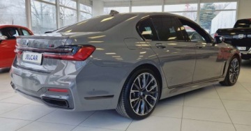 BMW Seria 7 G11-G12 Sedan Facelifting 3.0 740d 340KM 2021 BMW Seria 7 740d 340km X-drive M-pakiet Kamera 360stopni Dociagi drzwi 3.0, zdjęcie 9