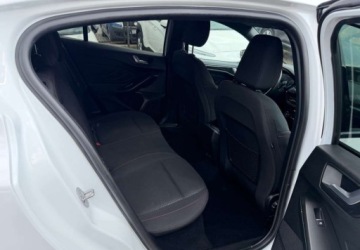 Ford Focus IV Hatchback 1.5 EcoBlue 120KM 2020 Ford Focus Ford Focus 1.5 EcoBlue ST-Line 1.5 Diesel 120KM, zdjęcie 15