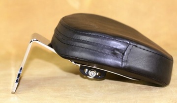 ПОДВИЖНАЯ ПОЛОВИНА СПИНКИ ВОДИТЕЛЯ HONDA 750 C2 SHADOW