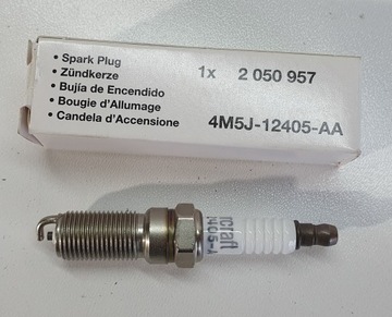 4 свечи зажигания Motorcraft Ford 4M5J-12405-AA