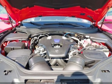 Maserati Levante 2022 Maserati Levante Tributo 2022 3.0 Benzyna 424KM, zdjęcie 8