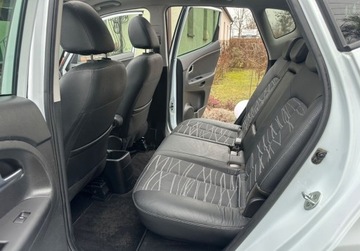 Kia Venga Mikrovan 1.4 DOHC CVVT 90KM 2015 Kia Venga 1.4 90KM Navi Climatronic Kamera KEY Bezwypadkowy Dla wymagajacy, zdjęcie 19