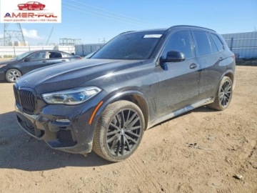 BMW X5 G05 2021 BMW X5 M50I 2021 4.4 Benzyna 523KM