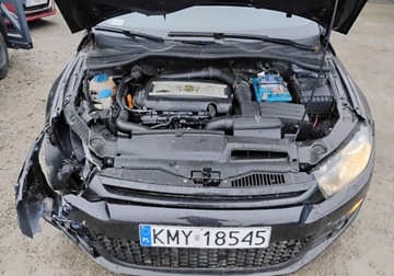 Volkswagen Scirocco III 2008 Volkswagen Scirocco 2008r, 2.0Benzyna. Uszkodzony prawy przod i lewy bok., zdjęcie 4