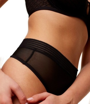 Прозрачные трусики-стринги Triumph Tempting с завышенной талией S