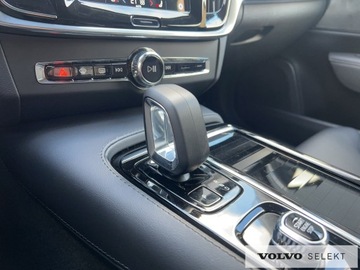 Volvo V90 II Plug-In Facelifting 2.0 T6 Plug-In Hybrid 350KM 2024 Volvo V90 Volvo V90 T6 253KM+145KM AWD Plug-In Hyb, zdjęcie 29
