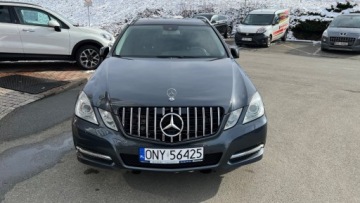 Mercedes Klasa E W212 Kombi 300 CDI BlueEFFICIENCY 231KM 2011 Mercedes-Benz Klasa E Bardzo ladny stan . 3,0 CDI Automat Pneomatyka 3.0, zdjęcie 16