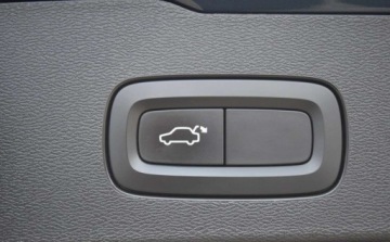 Volvo V60 I Kombi Facelifting 2.0 D3 DRIVE-E 150KM 2018 Volvo V60 2.0 D Automatic Skora Navi Ledy Virtual Kamera 2.0 Diesel 150KM, zdjęcie 33
