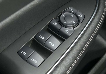 Opel Insignia II Sports Tourer Facelifting 1.5 Diesel 122KM 2022 Opel Insignia Edition, Podgrzewana kierownica i fotele, GPS, Kamera,Tempom, zdjęcie 18