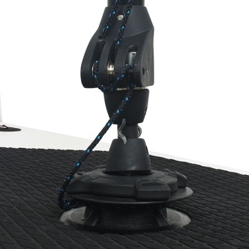 НАДУВНАЯ ДОСКА С ПАРУСОМ И АКСЕССУАРАМИ, ЧЕРНО-БЕЛАЯ