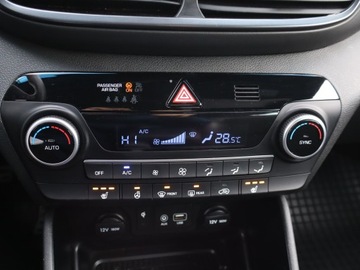 Hyundai Tucson III SUV Facelifting 1.6 T-GDi 177KM 2020 Hyundai Tucson 1.6 T-GDI, Salon Polska, zdjęcie 15