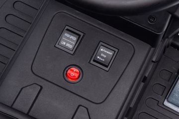 ТРАКТОР С ПРИЦЕПОМ АККУМУЛЯТОРНЫЙ ПИЛОТ 2 ДВИГАТЕЛЯ ПО 45 ВТ