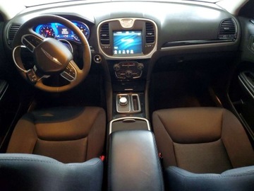 Chrysler 300C II 2023 Chrysler 300 Touring 2023 3.6 Benzyna 292KM, zdjęcie 8