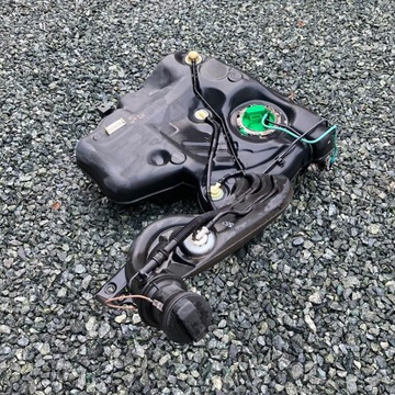 AUDI A3 2003 - 2,0 FSI 150KM AXW NÁDRŽ PALIVA