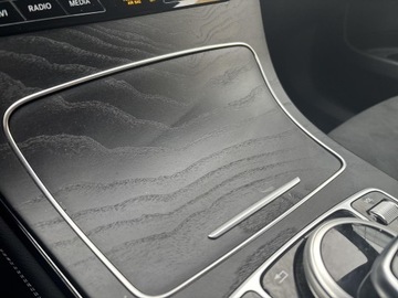 Mercedes GLC C253 SUV Facelifting 2.0 220d 194KM 2019 Mercedes-Benz GLC 220 Aktywny tempomat/ Podgrzewan, zdjęcie 24