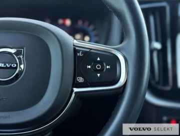 Volvo XC60 II 2022 Volvo XC 60 XC60 B4 Benzyna | Momentum Pro | aut |, zdjęcie 9