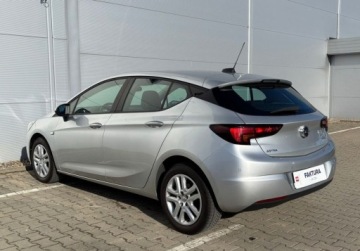 Opel Astra K Hatchback 5d 1.4 Turbo 125KM 2018 Opel Astra 1.4 T 125KM MT6 Enjoy Salon PL FV23 1.4 Benzyna 125KM, zdjęcie 5