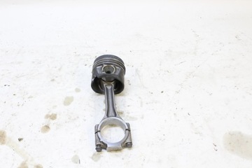 AUDI A4 B8 PÍST OJNICE V100G2206 2.0TDI