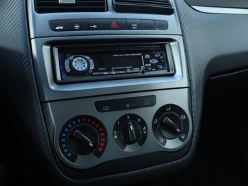 Fiat Punto Grande Punto Hatchback 5d 1.4 8v 77KM 2009 Fiat Punto 1.4, GAZ, Klima, El. szyby, zdjęcie 11