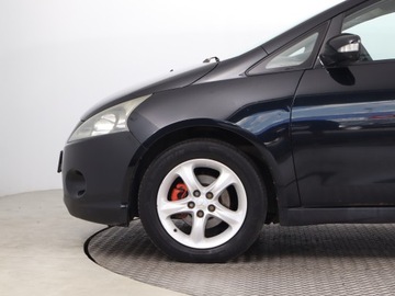 Mitsubishi Grandis 2.0 DI-D 136KM 2006 Mitsubishi Grandis 2.0 DI-D, 7 miejsc, Klima,ALU, zdjęcie 14