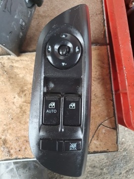 93570-2C500 PŘEPÍNAČ SPÍNAČ SKEL LEVÝ ŘIDIČE HYUNDAI COUPE