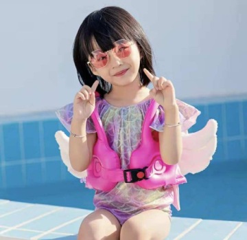 НАДУВНОЙ СПАСАТЕЛЬНЫЙ ЖИЛЕТ ДЛЯ ДЕТЕЙ, РОЗОВЫЙ КАПОК С ПЛАВАЮЩИМИ КРЫЛЬЯМИ