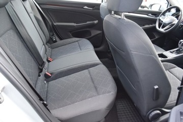 Volkswagen Golf VIII Variant 1.5 TSI 130KM 2022 Volkswagen Golf SalonPL TSI 130KM Variant Life ACC LaneAssist Czujniki ALA, zdjęcie 30