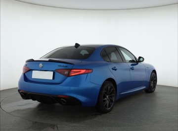 Alfa Romeo Giulia II Sedan 2.0 TBi 280KM 2019 Alfa Romeo Giulia 2.0 Turbo, Salon Polska, zdjęcie 4