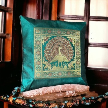 POSZEWKA NA PODUSZKĘ OZDOBNA ORIENTALNA PAW