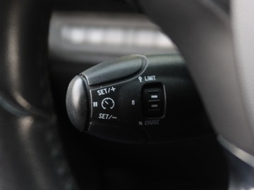 Peugeot 208 I Hatchback 5d Facelifting 1.2 PureTech 82KM 2016 Peugeot 208 1.2 PureTech, Salon Polska, zdjęcie 15