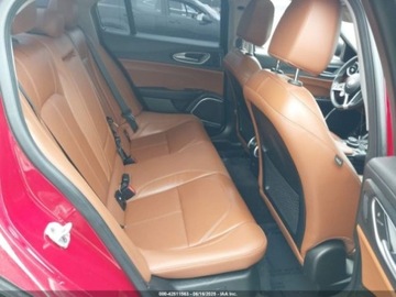 Alfa Romeo Giulia II Sedan 2.0 TBi 280KM 2018 Alfa Romeo Giulia 2018 Alfa Romeo Giulia AWD 2.0 Benzyna 280KM, zdjęcie 7