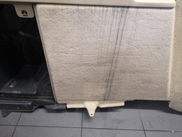 КРЫШКА БАГАЖНИКА ЛЕВАЯ VW TOUAREG 7L6863819A