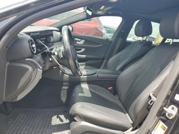 Mercedes Klasa E W213 2021 Mercedes-Benz Klasa E 350 2021 2.0l 2.0 Benzyna 255KM, zdjęcie 7