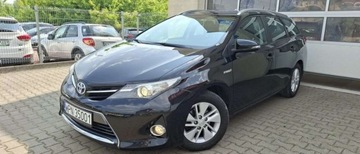 Toyota Auris II 2013 Toyota Auris Toyota Auris 1.8 Hybryda 99KM, zdjęcie 2