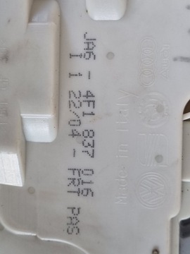 AUDI A3 8P A6 C6 A4 B7 ZÁMEK DVEŘE PRAVÝ PŘEDNÍ 7 PIN
