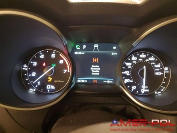 Alfa Romeo Stelvio SUV 2.0 Turbo 280KM 2018 Alfa Romeo Stelvio _TI SPORT_4x4_2018r 2.0 Benzyna 280KM, zdjęcie 9