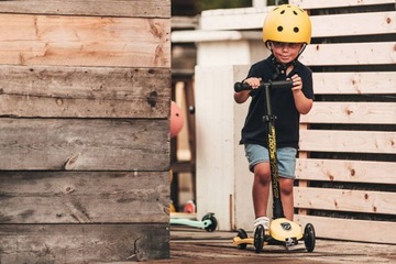 Scoot and Ride Set Lemon Highwaykick 3 + светодиодный шлем S-M 3L +