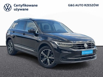 Volkswagen Tiguan II SUV Facelifting 1.5 TSI 150KM 2022 Volkswagen Tiguan pakiet zimowy, tempomat aktywny, lane assist, 1.5 Benzyna, zdjęcie 1
