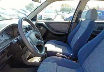 Seat Toledo I 1997 Seat Toledo Seat Toledo 1.8 SE 1.8 Benzyna 90KM, zdjęcie 7
