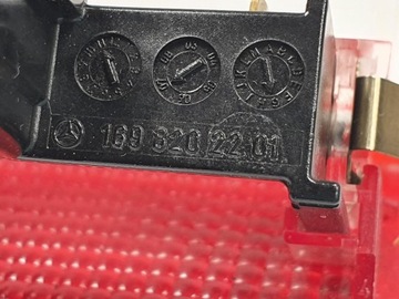 LAMPA BOKU DVEŘE MERCEDES W169 1698202201
