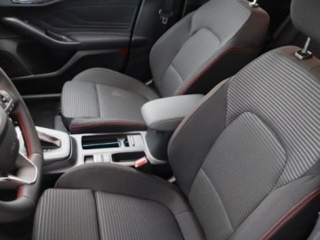 Ford Focus IV Kombi Facelifting 1.0 EcoBoost MHEV 155KM 2025 Od ręki - ST-Line X 1.0 EcoBoost 155KM / Pakiet Winter, Driver Assistance, zdjęcie 4