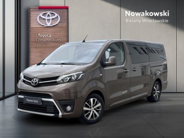 Toyota Proace II Furgon Medium 2.0 D-4D 177KM 2022 Toyota PROACE VERSO 2.0 D4-D Long VIP PROACE Verso