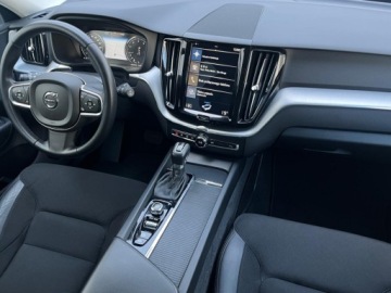 Volvo XC60 II Crossover T4 190KM 2019 Volvo XC 60 SalonPL T4 Momentum Pro LED City Safet, zdjęcie 9