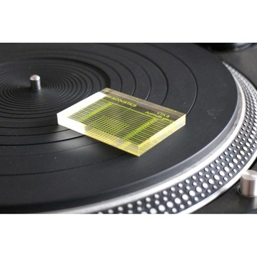 измерение линейки азимута руки