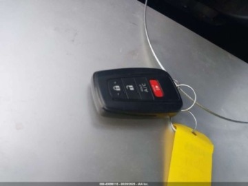 Toyota Prius IV 2021 Toyota Prius 2021 TOYOTA PRIUS PRIME LE 1.8 Hybryda Plug-in 95KM, zdjęcie 13