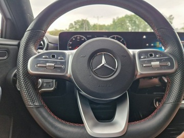 Mercedes Klasa A W177/V177 Hatchback 1.5 180d 116KM 2018 Mercedes A 180 Pakiet AMG-Automat-Full LED-Panoram, zdjęcie 37