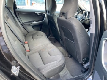 Volvo XC60 I SUV Facelifting 2.0 D3 DRIVE-E 150KM 2016 Volvo XC 60 LEDY KLIMATYZACJA NAWIGACJA PARKTRONIC TEMPOMAT GRZANE FOTELE, zdjęcie 6