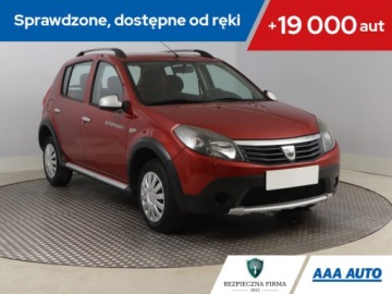Dacia Sandero I Hatchback 5d 1.6 MPI 84KM 2012