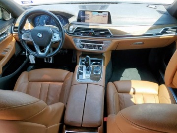 BMW Seria 7 G11-G12 2019 BMW Seria 7 740i 2019 3.0l 3.0 Benzyna 335KM, zdjęcie 8